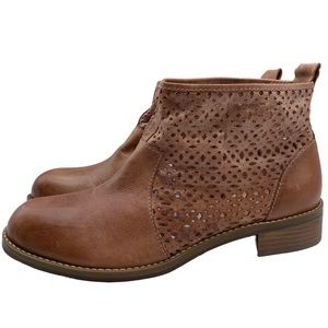 Hush Puppies Bootie Brown Leather Perforated Boho Ankle Comfort Casual Size 6